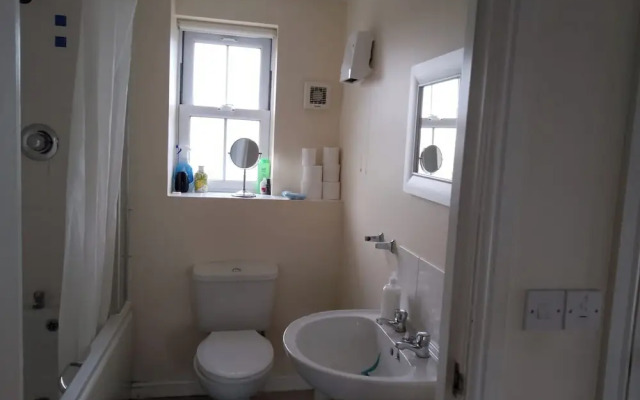 Tranquil Retreat in Ely City Center