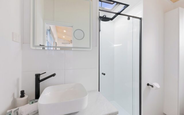 Reflections Shaws Bay - Holiday Park