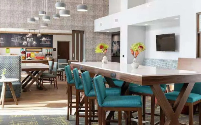 Hampton Inn by Hilton Saline