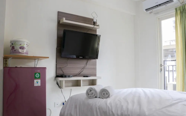 Warm and Nice Studio at Podomoro Golf View Apartment