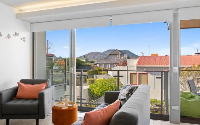 The Lake Life - Taupo Central Holiday Apartment