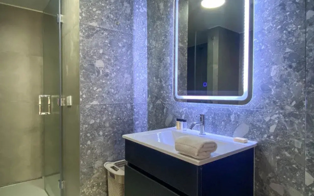 w Modern 2BR w AC in Miraflores