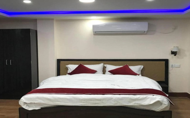 MeroStay  140 Hotel Paradise