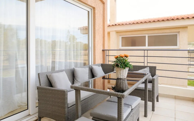 Marathon Luxury Suites - Schinias Beach