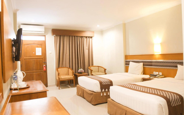 Cakra Kembang Hotel