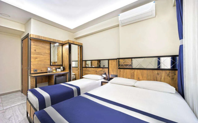 Grand Margarita Hostel