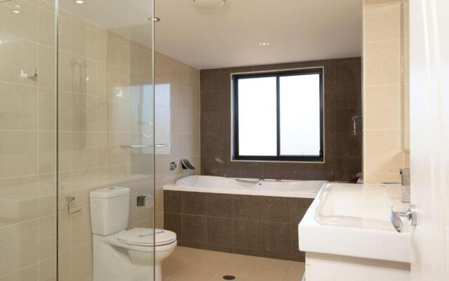 Dolphin Cove, Unit 13/2-6 Government Road