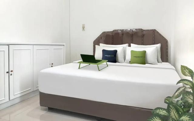 Urbanview Hotel Syariah Near Polda Jambi