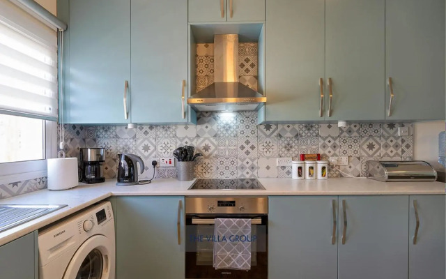 Thea Vista Apartment