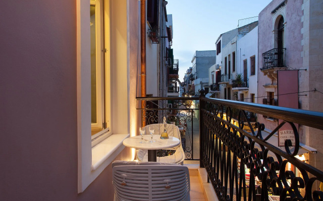 Consolato Boutique Suites