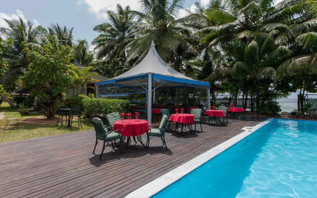 Le Relax Beach Resort - Praslin