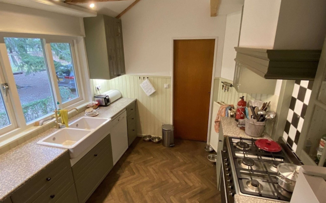 Hideaway: Sauna, Tennis & Trampoline