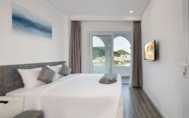 Cham Oasis Nha Trang Resort Condotel