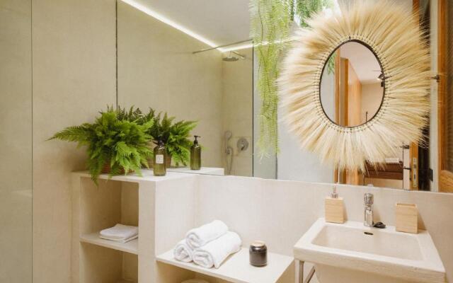 11 holiday homes