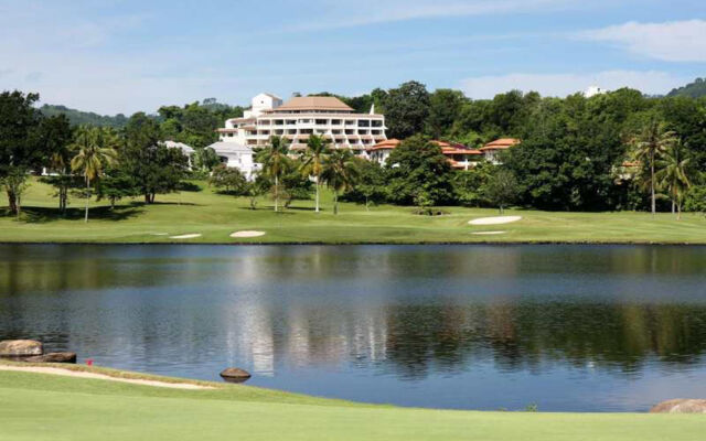 The Green Golf Residence Condominium