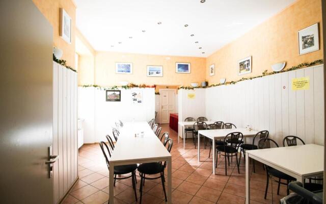 Apartments Kolo 77