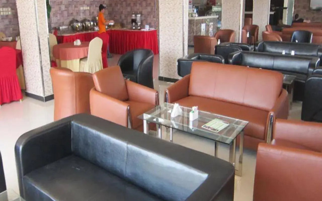 Square Venice Furnished Residential Units