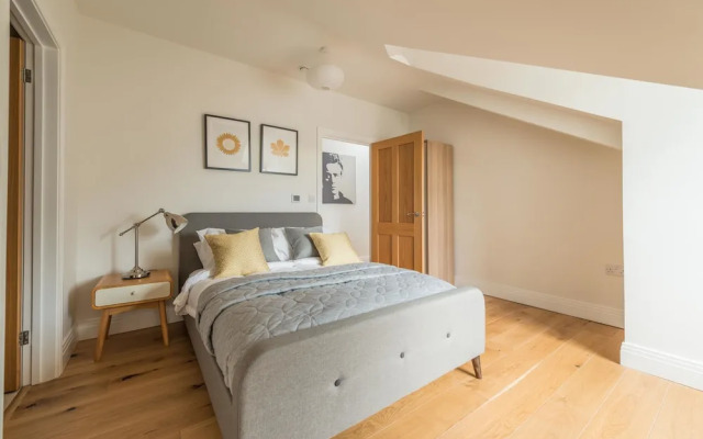 Hampden Apartments - The Elizabeth