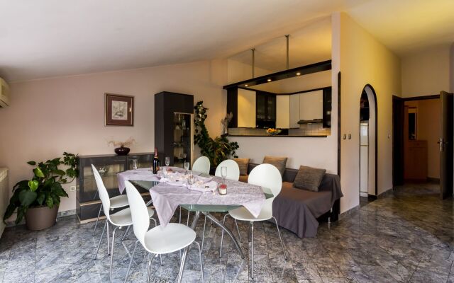 Apartment Mir - 50m from the sea A5 Fazana, Istria