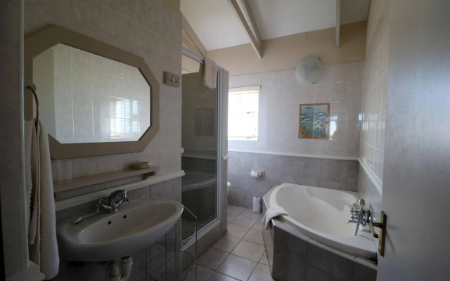 Baywatch Villa Guest House and Self Catering Accommodation