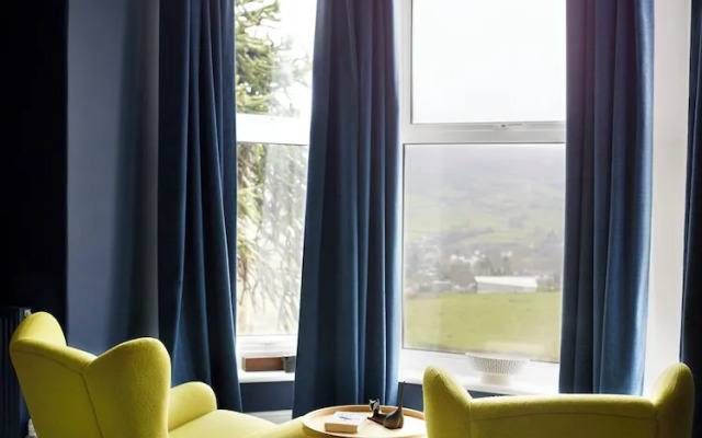 The Royston At Llwynaire