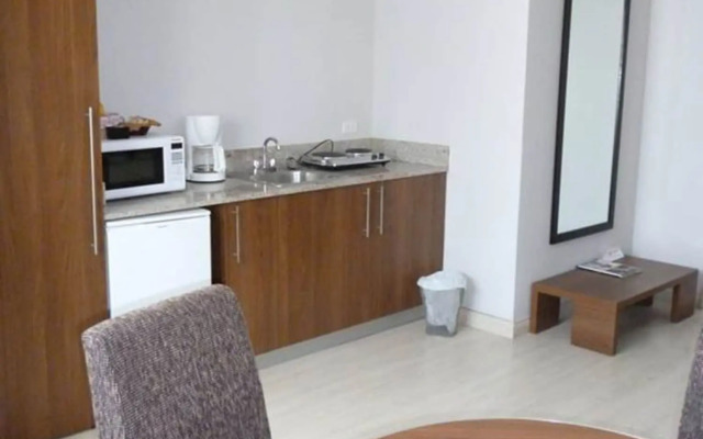 Hotel Tower House Suites