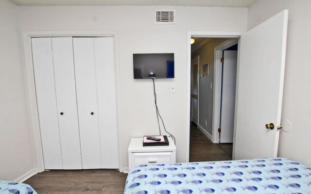 Sea Breeze by Youngs Suncoast