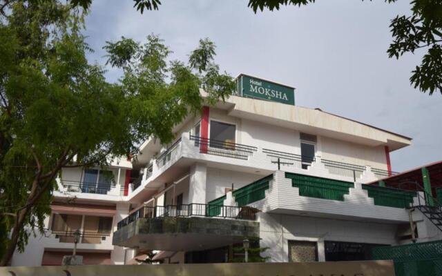 Hotel Moksha (Previously Raj Deep)