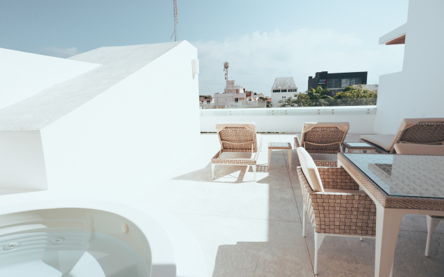 Antera Hotel & Residences