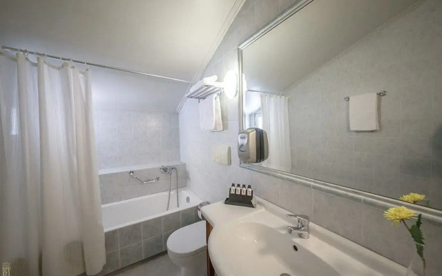 Rex Hotel