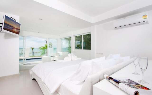 Villa 7th Heaven Beach Front