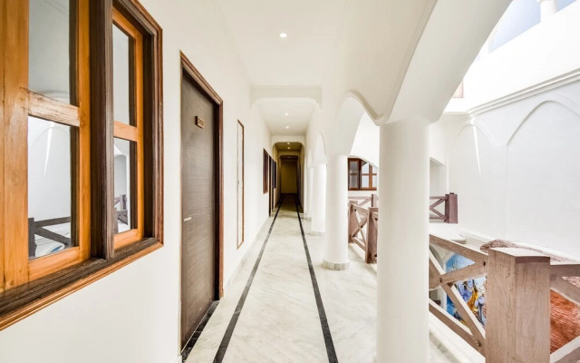 Capital O 23129 Chelsea Palace