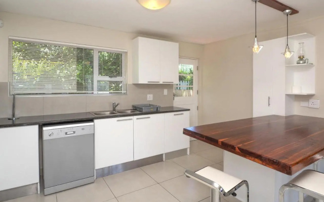 Oaklands On The Knoll