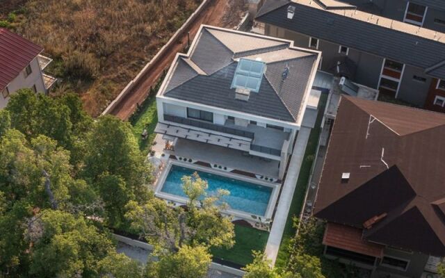 Villa Alis