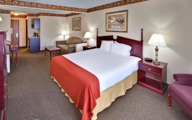 Best Western Watertown Inn and Suites