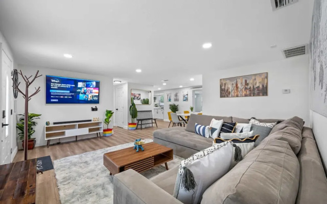 Paradise Haven- Amazing 4BR Oasis With Pool