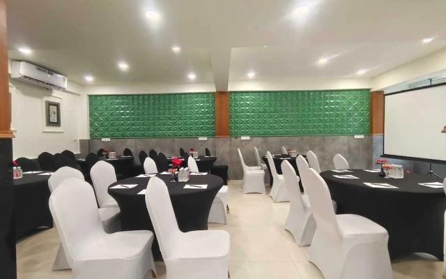 Grand Continent Anjuna A Sarovar Portico Affiliate Hotel