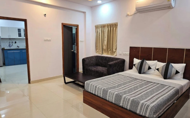 Crescent Stays Serviced Apartment