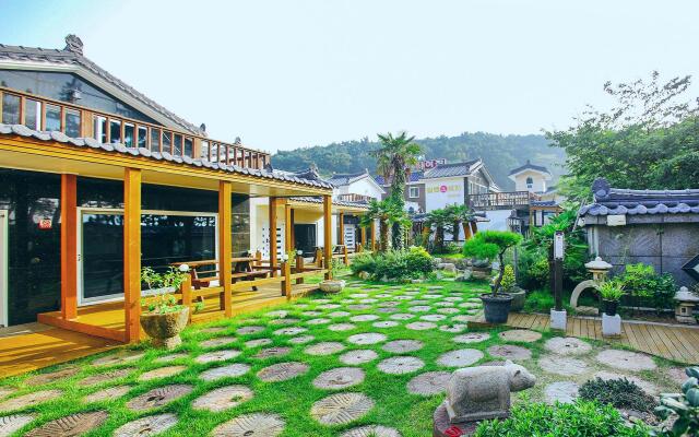 Namhae Alpenoc Beach