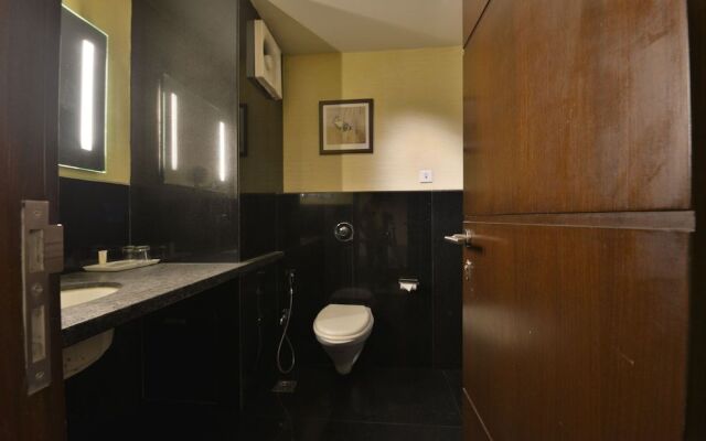 Hotel The Golden Oak Central by Citrus Prime