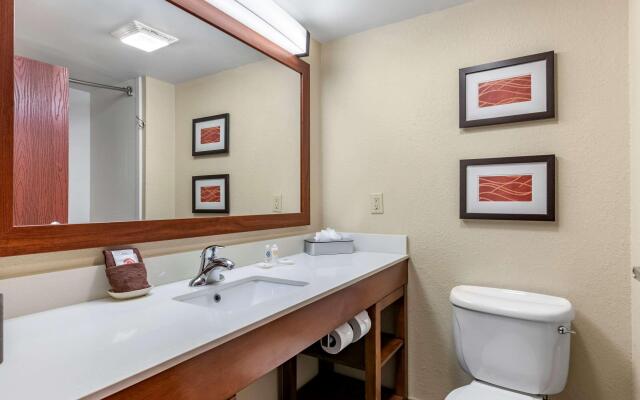 Comfort Inn & Suites Orlando North