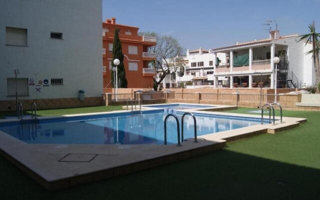 Apartamentos Irta Playa 3000