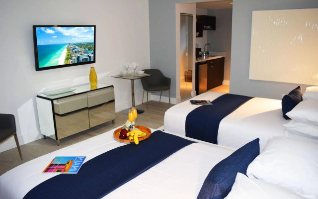 Waterside Hotel and Suites