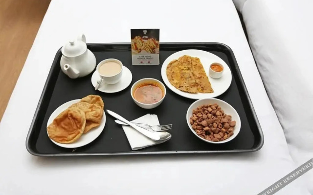 Hotel Saket By OYO Rooms