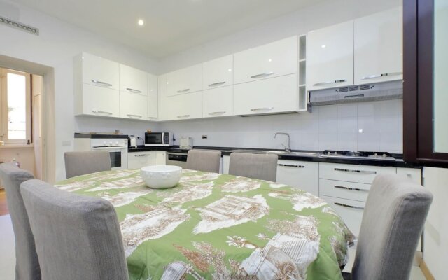 Treasurerome Spanish Steps Family 4BR