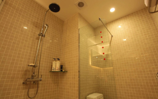 Yuwon Hotel