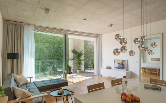 Carlotta Apartments