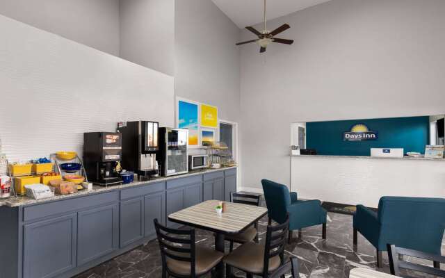 Days Inn by Wyndham Carlisle