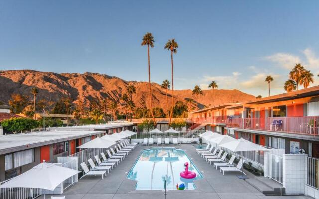 The Skylark a Palm Springs Hotel