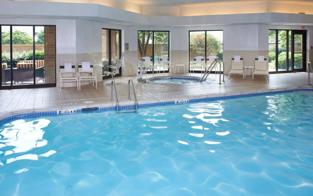 Courtyard by Marriott Kansas City Overland Park/Convention Center